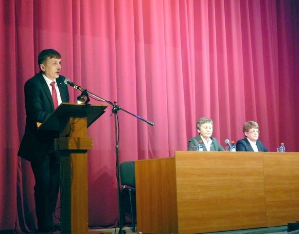Директор завода Алексей Шрейдер рассказывает о результатах работы  предприятия в 2012 году и перспективах на 2013 год